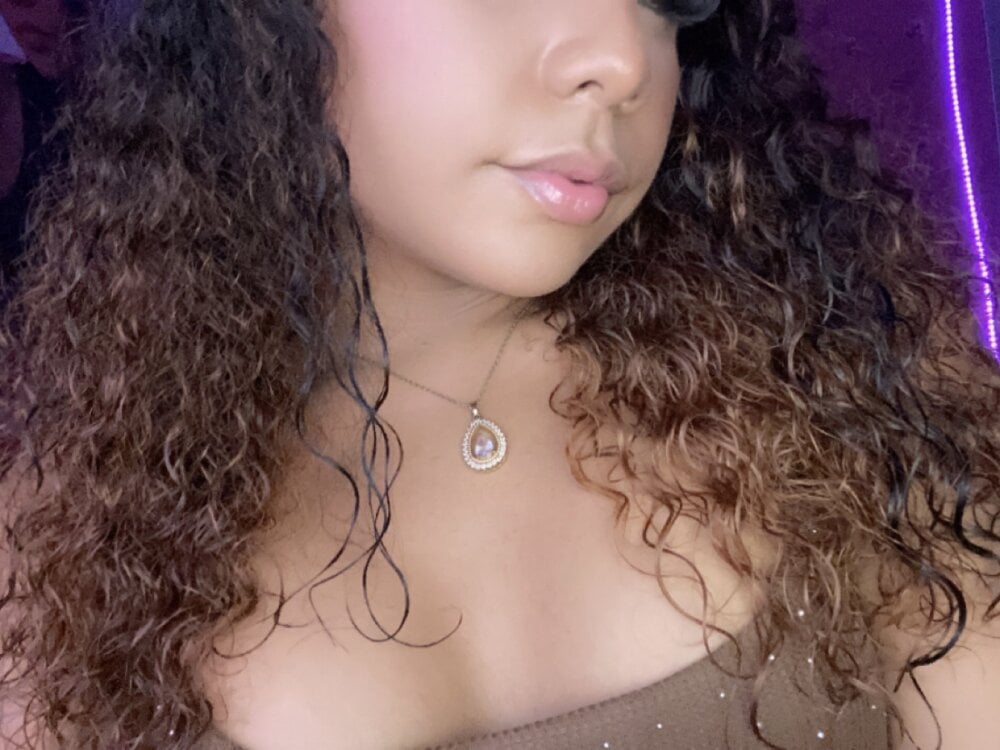 bonnie_____ Chatroom