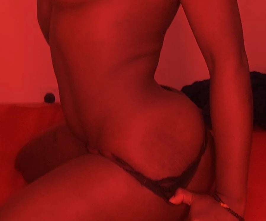 bootytwerker Chatroom