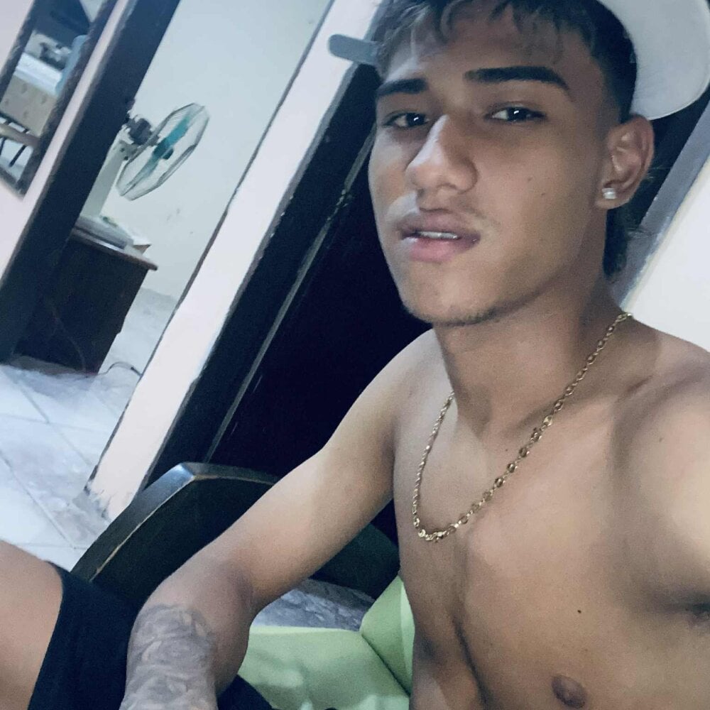 boy_perfect6 Chatroom