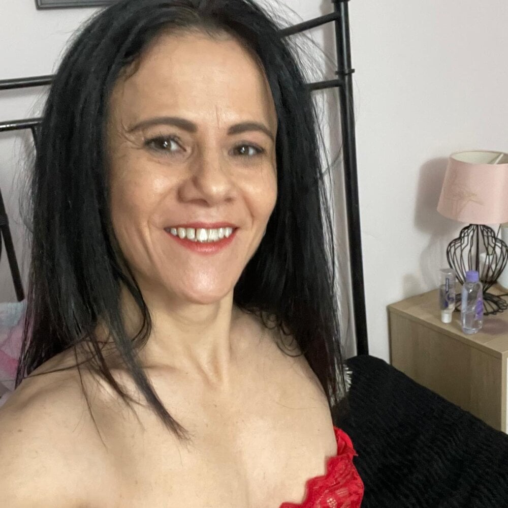 brianaflynt Chatroom