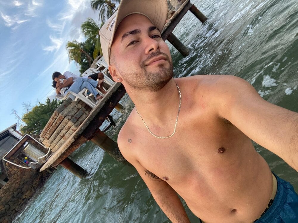 brianlester22 Chatroom