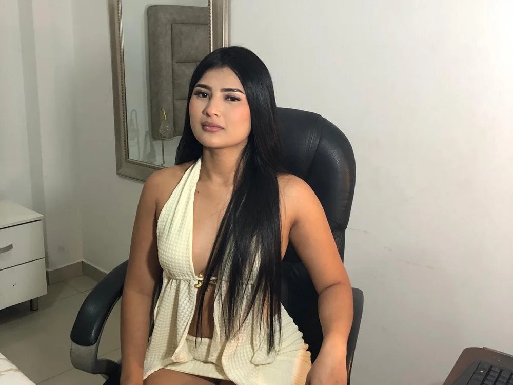 brittanyfine Chatroom