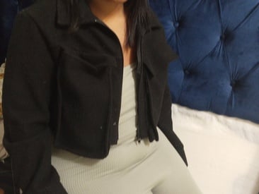 bustyass40