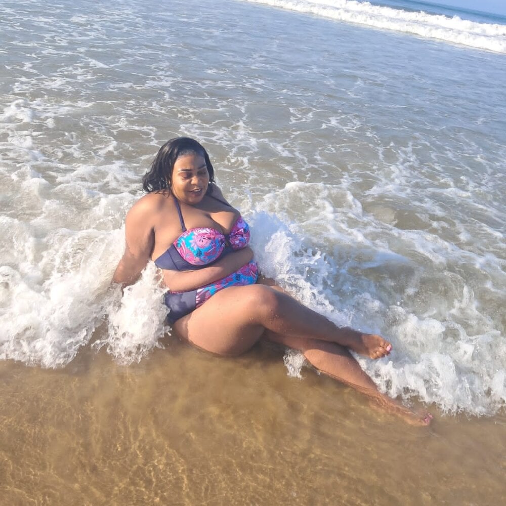 bustyboobs27 Chatroom