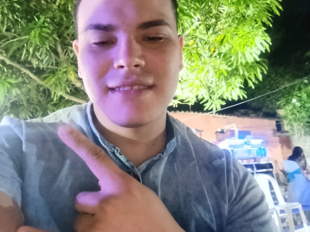 caramelitodelech Chatroom