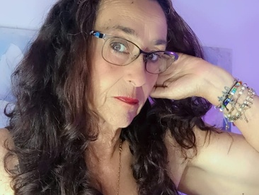 cassandra-milf
