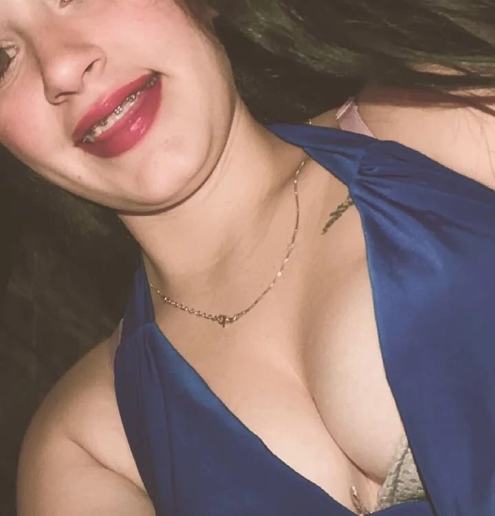 cazzandra_hot Chatroom
