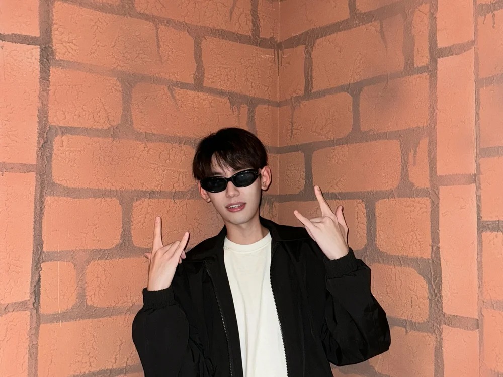 ccccc172624 Chatroom