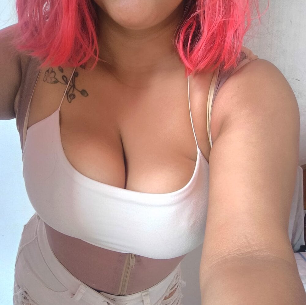 celeste_Zahara Chatroom