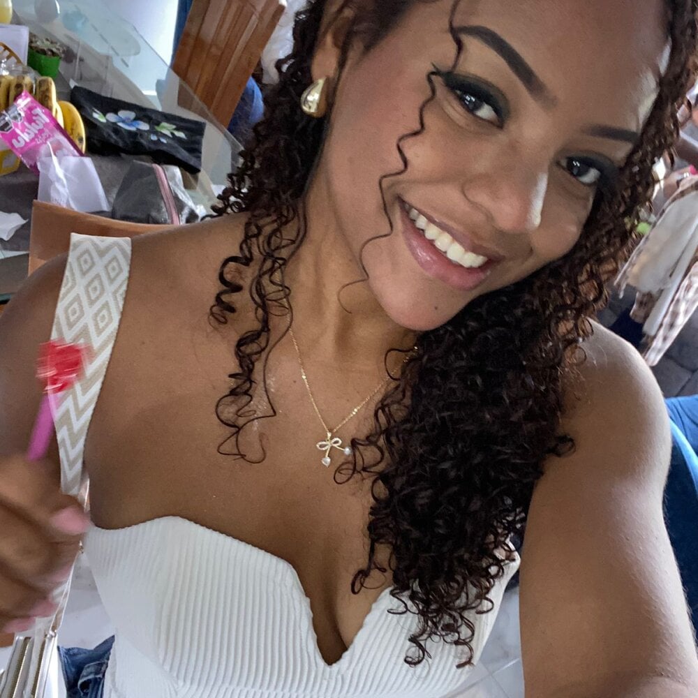 celeste_bell05 Chatroom