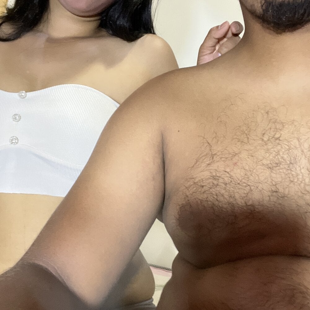 celone_couple_22 Chatroom
