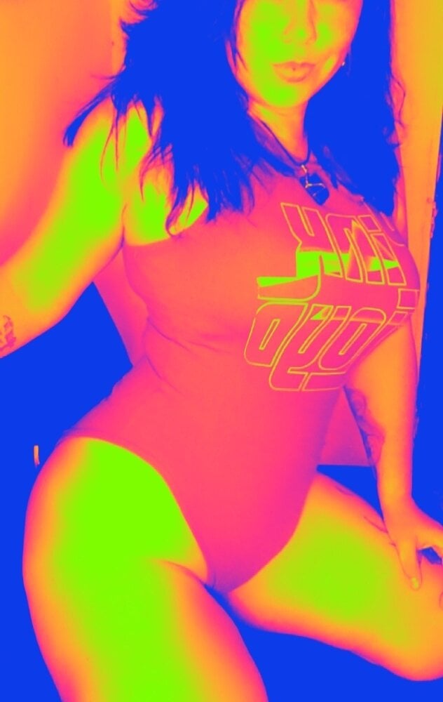 chicacastilla Chatroom