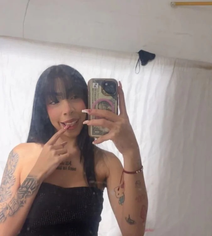 chloe_rhoades Chatroom