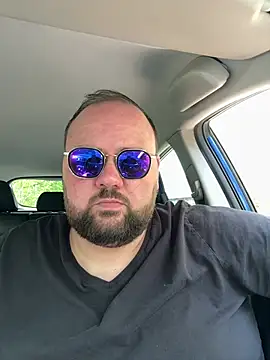 chubby575468LUX Chatroom