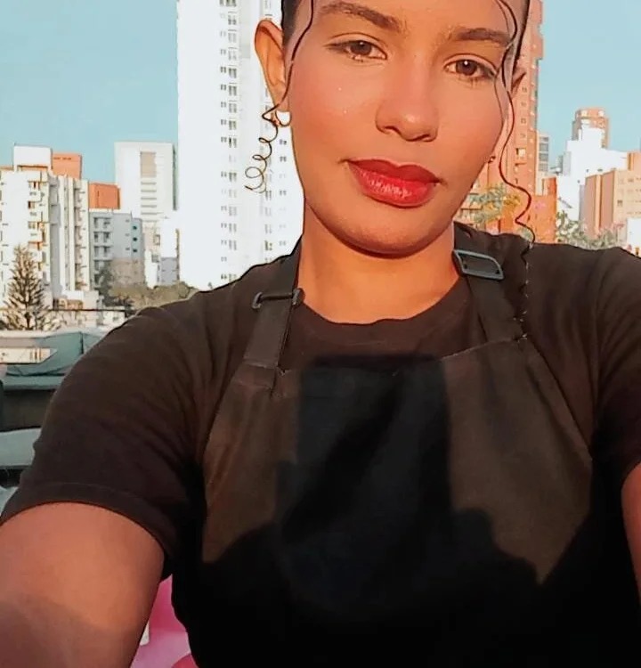 clari_queen Chatroom