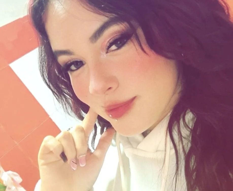 connie_forero Chatroom