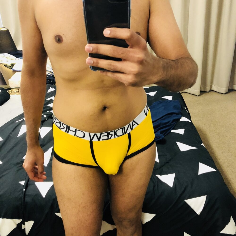 coolguy_2300 Chatroom