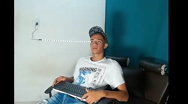 cristofer_988 Chatroom