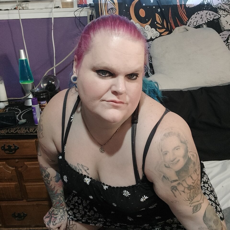 curvy420queen Chatroom