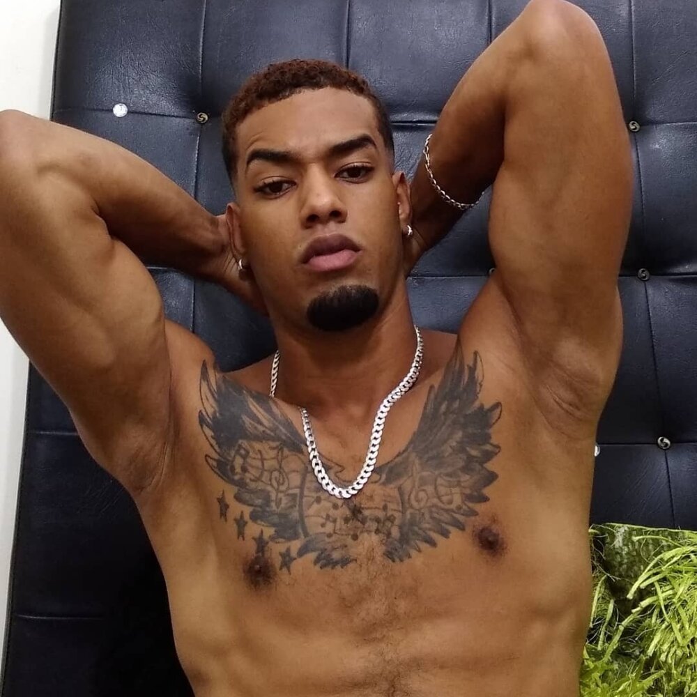 cuteboybigcock- Chatroom