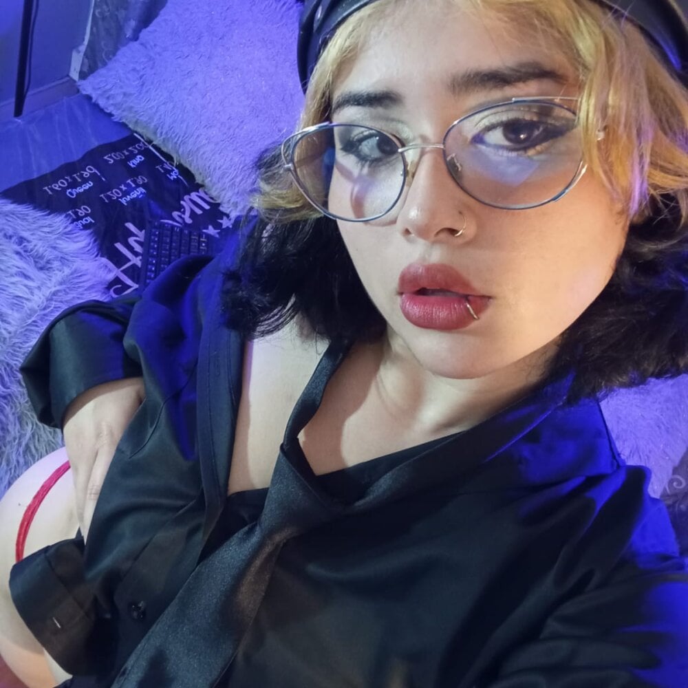 dafnelee Chatroom