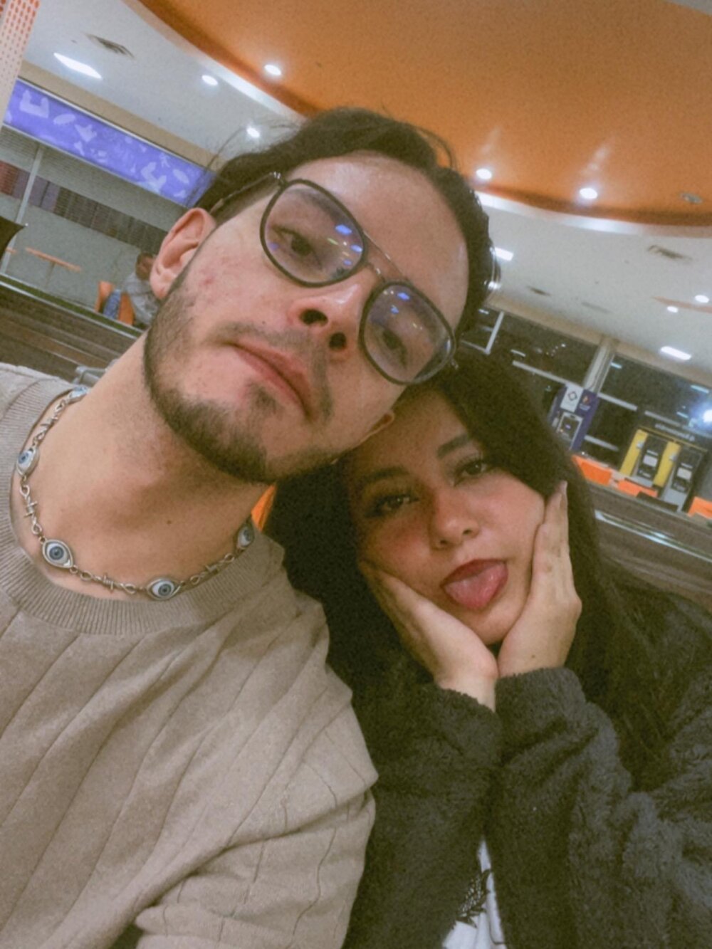 dan_and_daya Chatroom