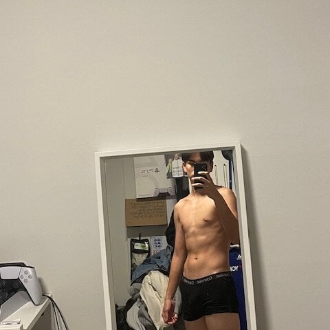 david_rayyyyy Chatroom