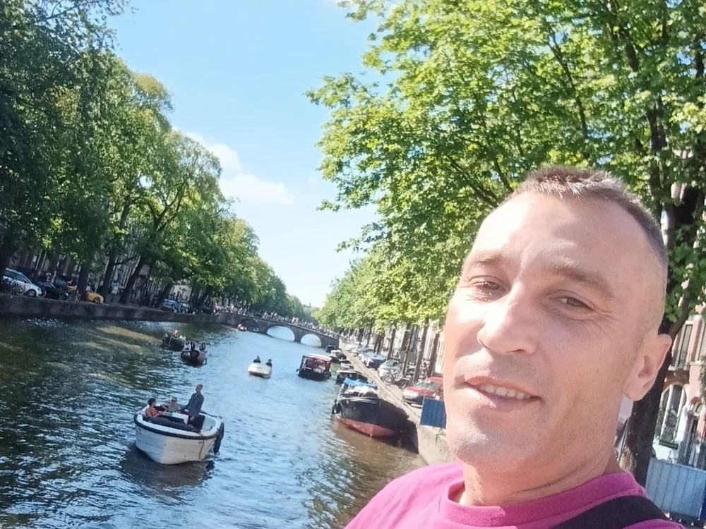 davitiko_hot Chatroom