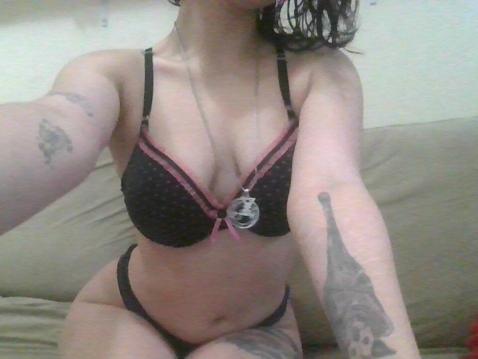 demonnus Webcam Profile Picture demonnus Chatroom