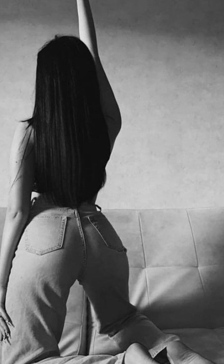 divina_kira Chatroom