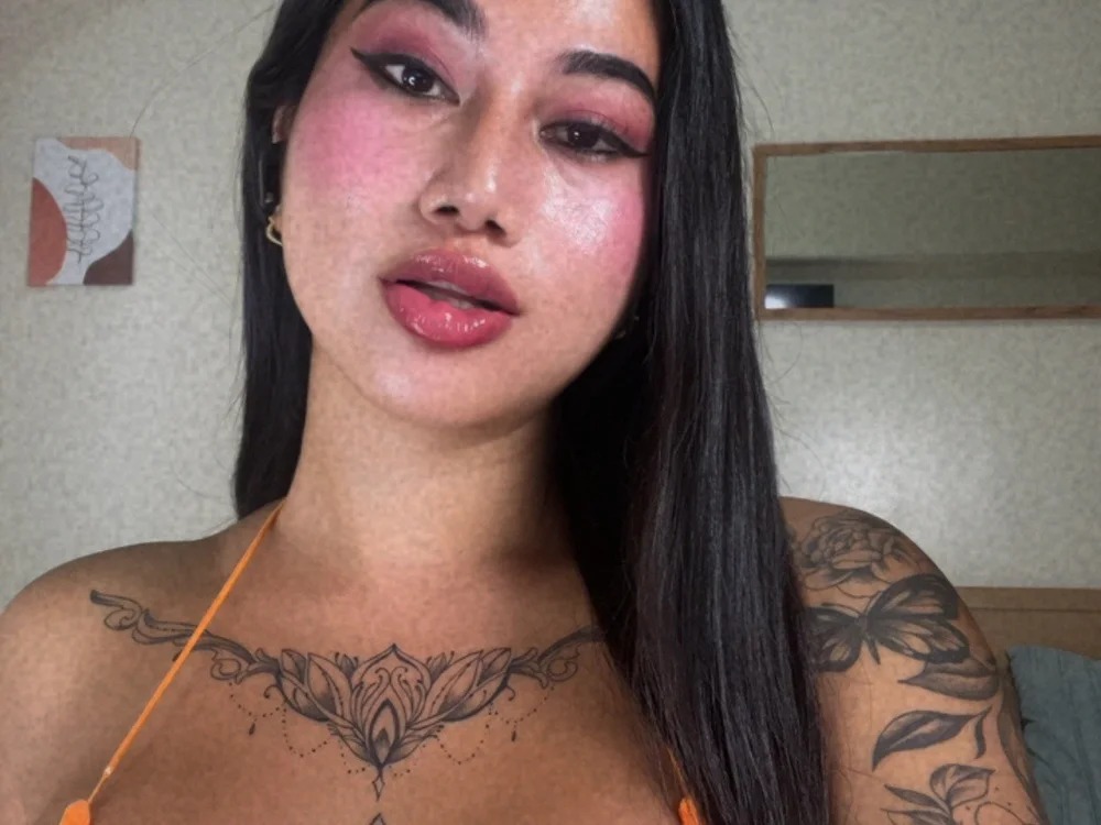 divine_queen Chatroom
