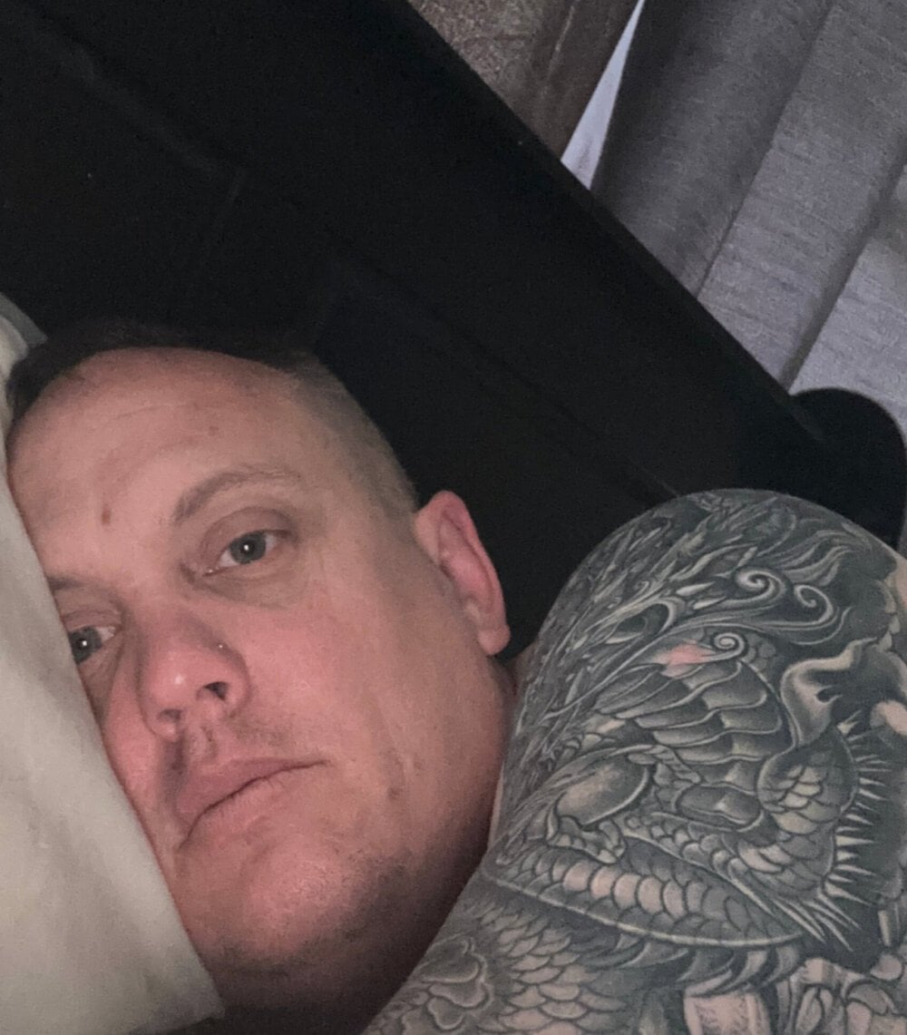 divorcedbutlovingit Chatroom