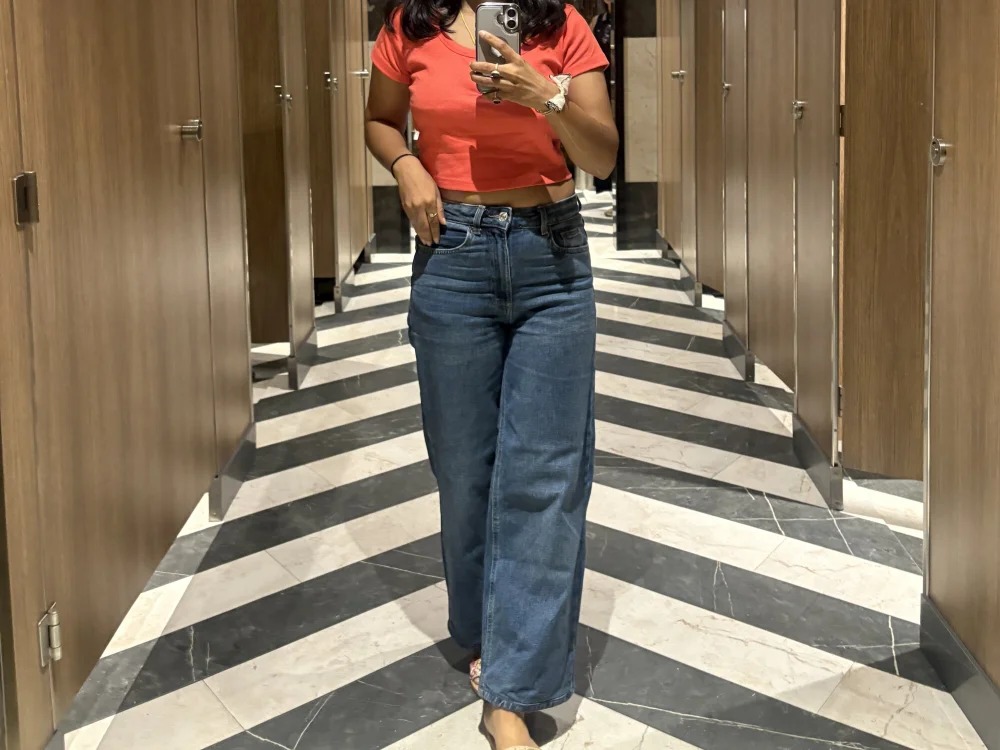 divya_flirty Chatroom