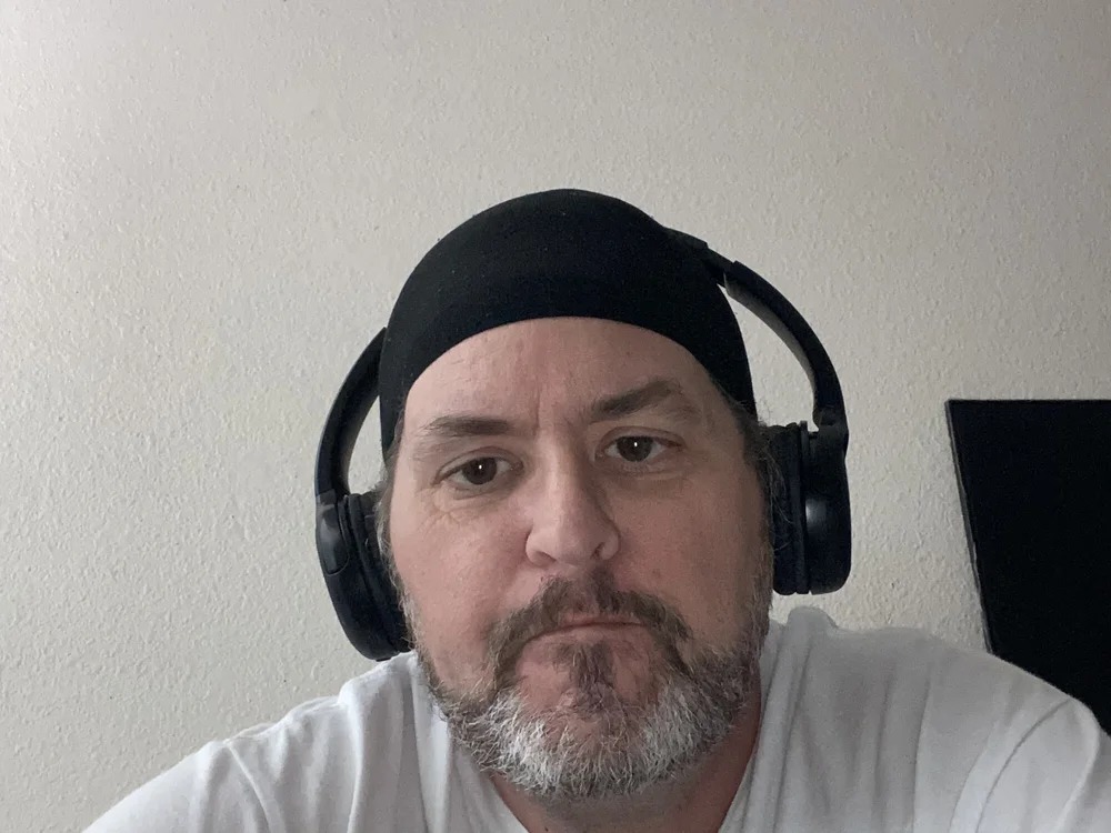 dnice1975 Chatroom