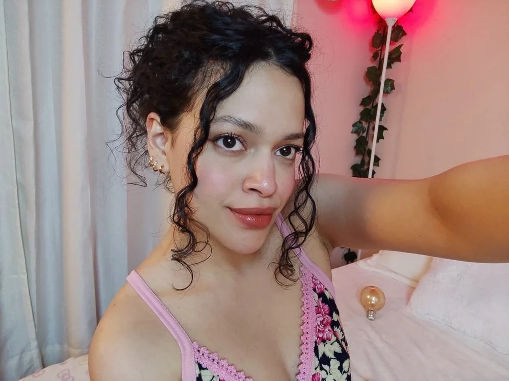 dolcee__ Chatroom