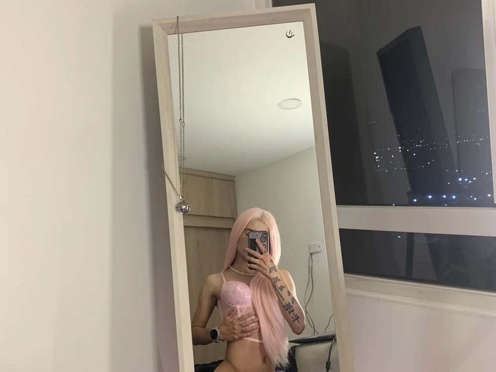 doll_emberr Chatroom