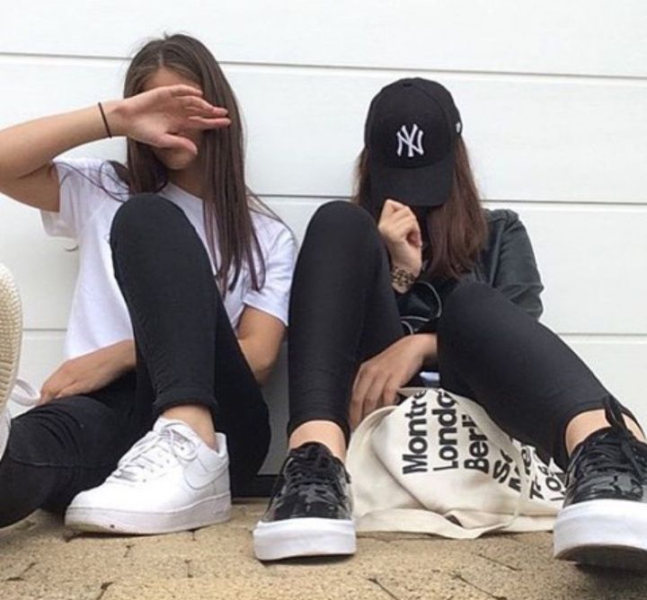 dominated_room Chatroom