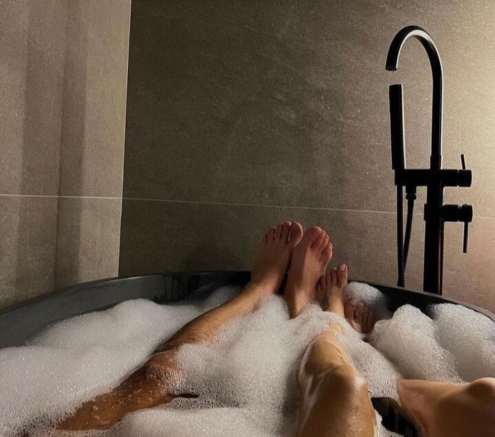 dustinelenor Chatroom