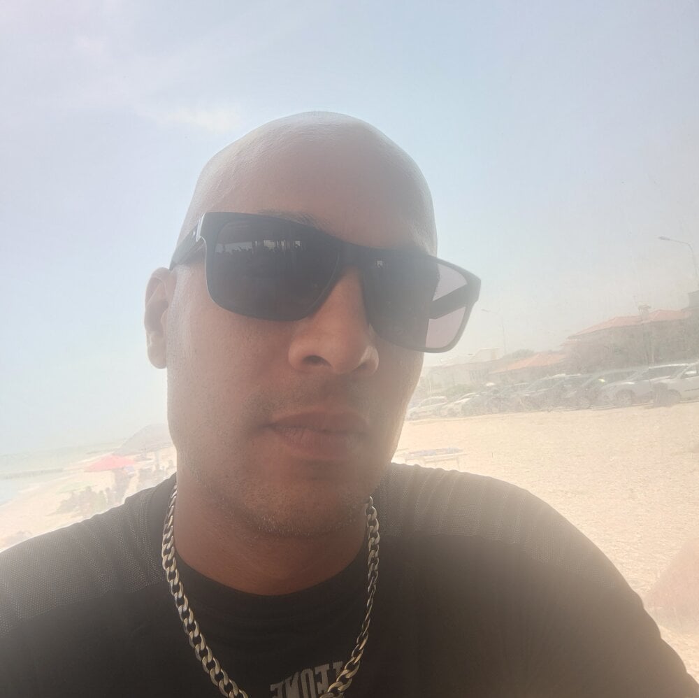 eAndrefHarrf Chatroom