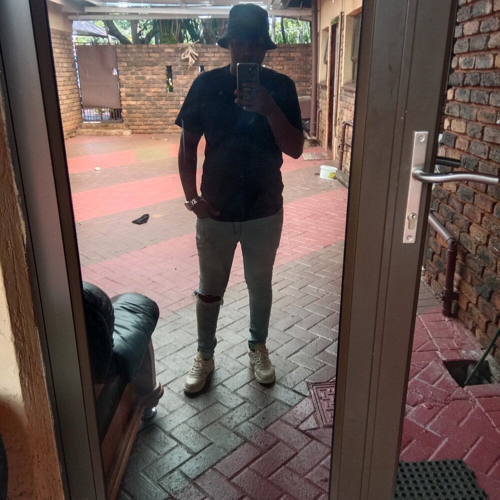 easybutjust Chatroom