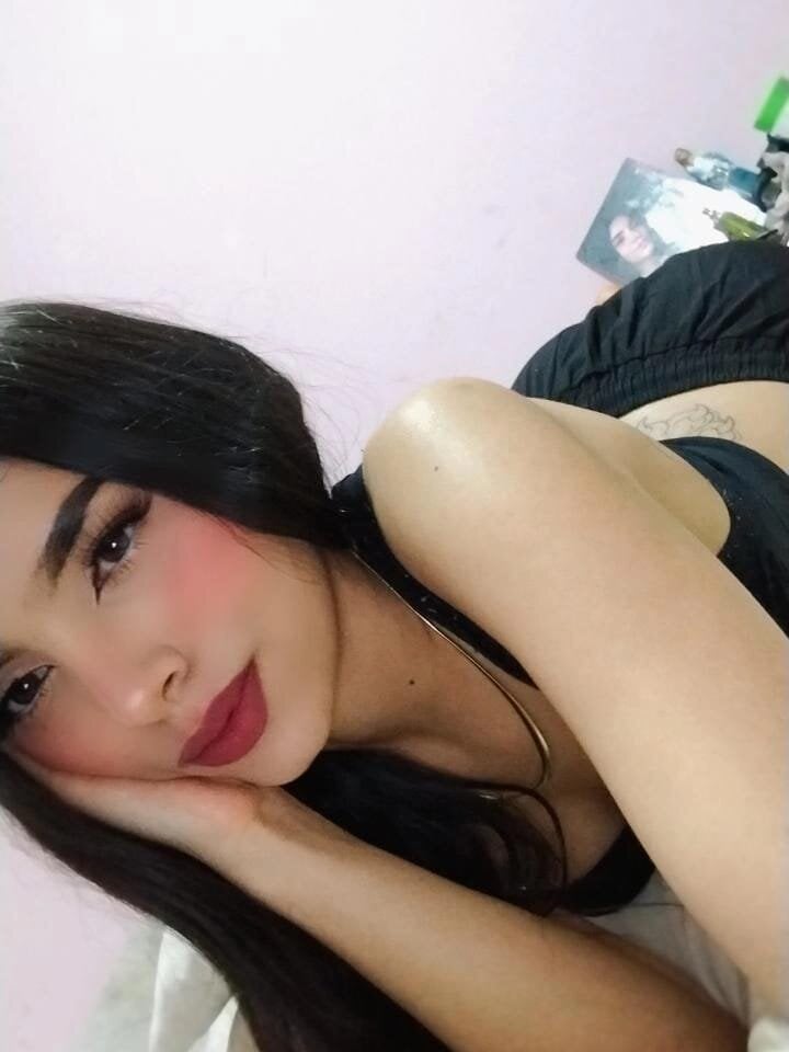 eimi_rosse18 Chatroom