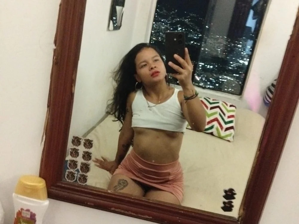 electra_romina Chatroom