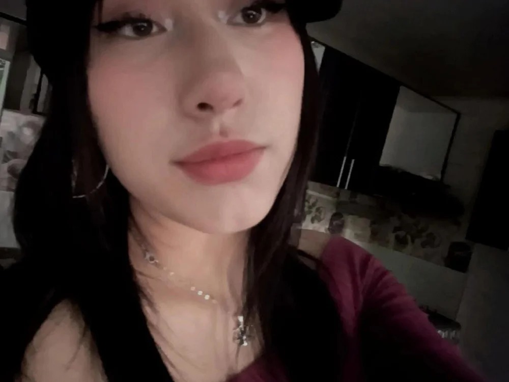 eli_doll Chatroom