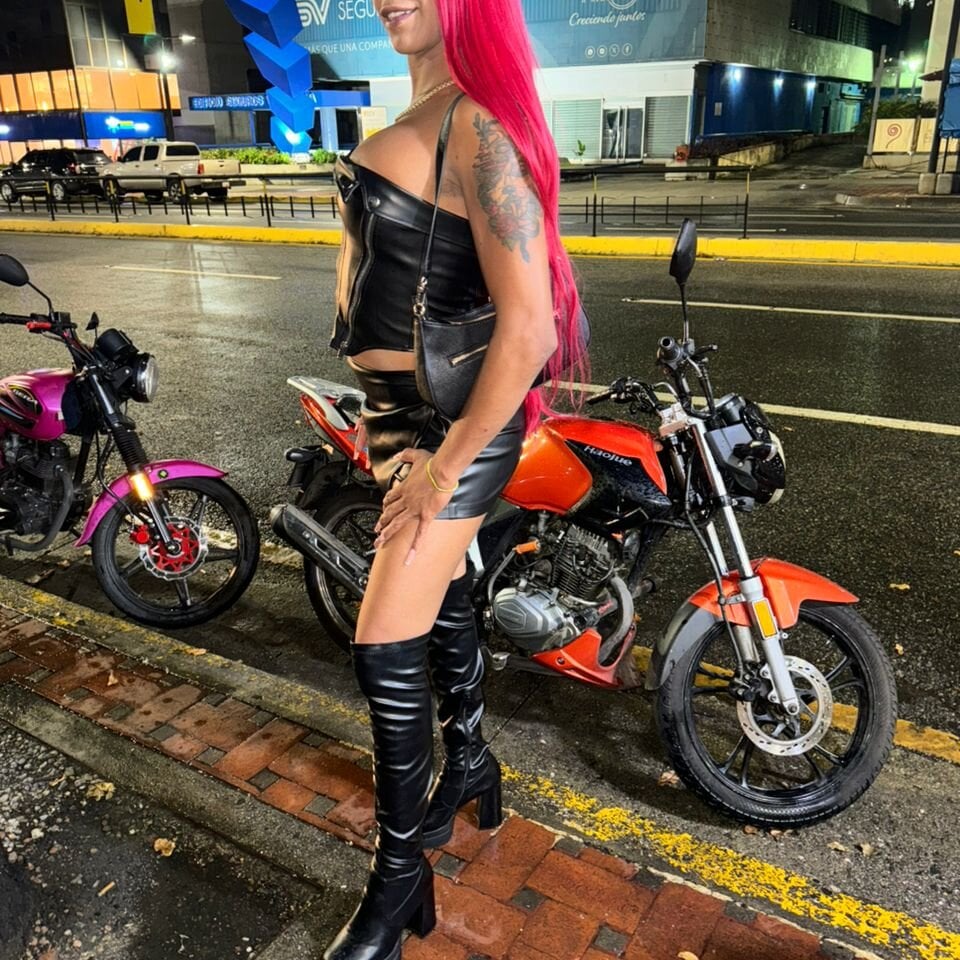 elineth_gil Chatroom