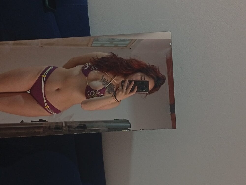 elodie_rouge Chatroom