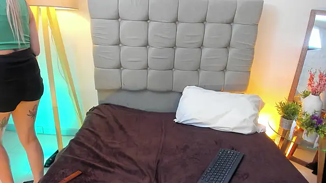 emilyedwards77 Chatroom