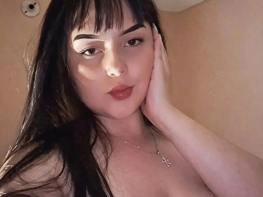 emilyy_sofiaa Chatroom