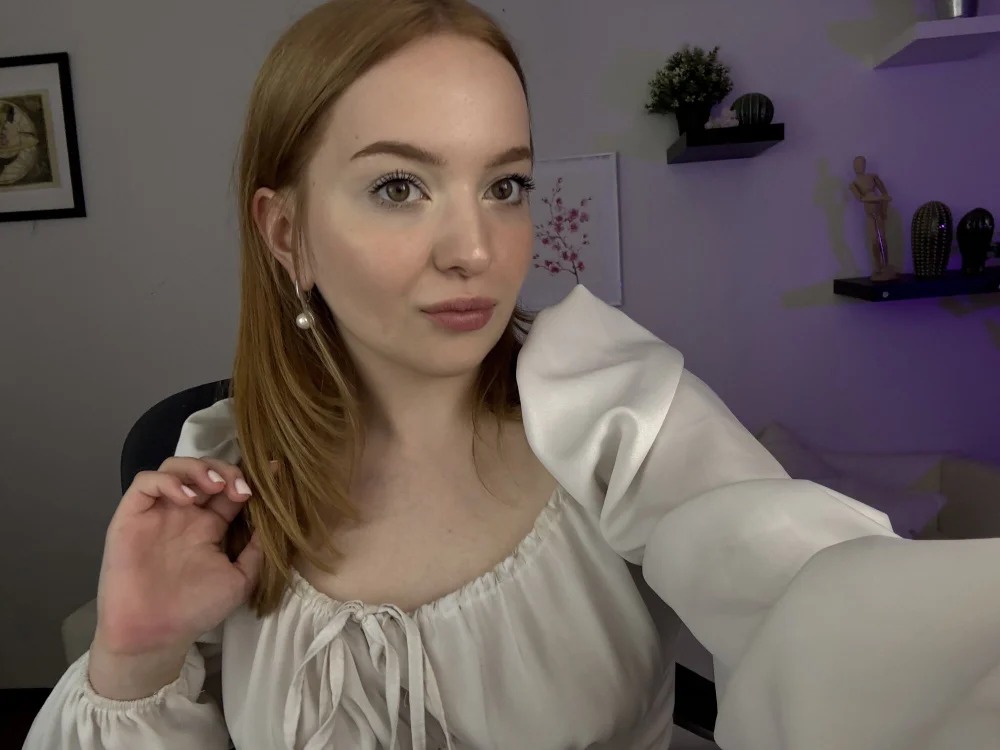 emma_blush69 Chatroom