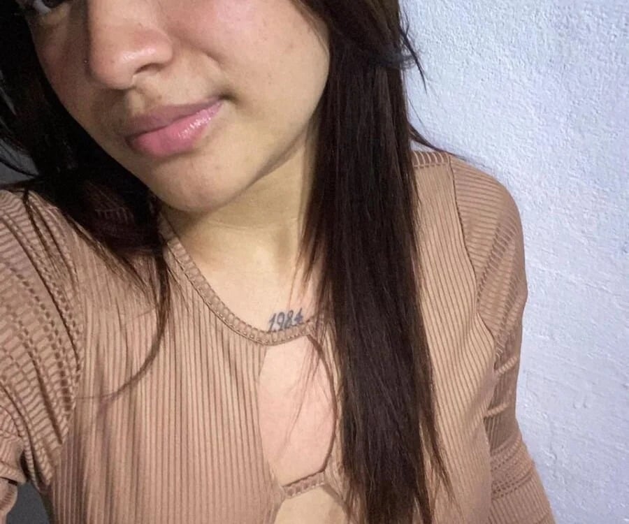 emma_cherryy Chatroom