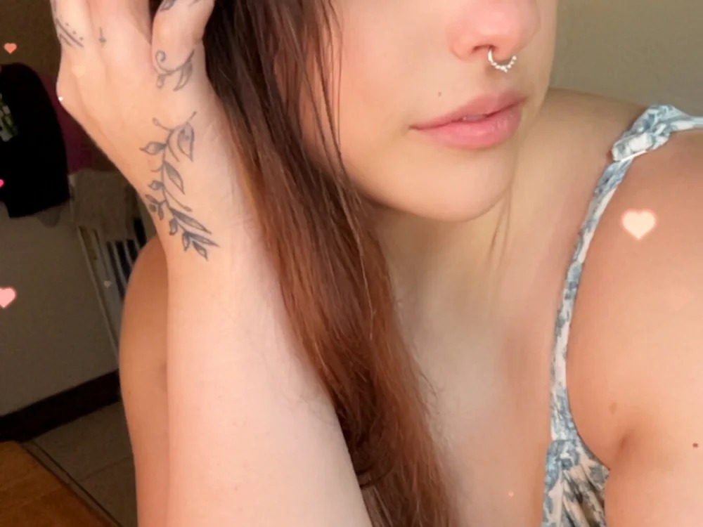 emo_milf Chatroom